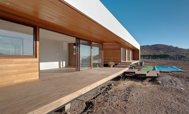 Moderna casa en parcela, hermosas vistas. 3D, 3B. Piscina.