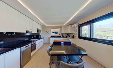 Venta moderna y amplia casa en parcela, 4h, 6B. Eficiente.