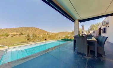 Venta moderna y amplia casa en parcela, 4h, 6B. Eficiente.