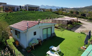 Venta moderna y amplia casa en parcela, 4h, 6B. Eficiente.