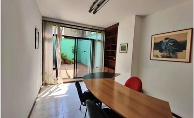 ARRIENDO OFICINA AMOBLADA VERSALLES NORTE DE CALI