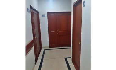 ARRIENDO OFICINA AMOBLADA VERSALLES NORTE DE CALI
