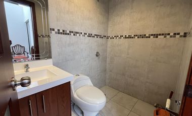 Departamento full amoblado, sector Supermaxi Americas