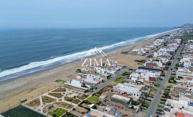 Venta de Casa de Playa Frente al Mar – Condominio Las Brisas de Villa