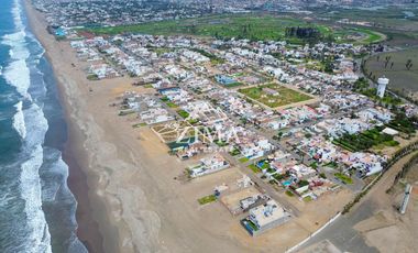 Venta de Casa de Playa Frente al Mar – Condominio Las Brisas de Villa