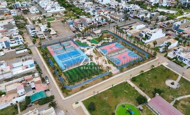 Venta de Casa de Playa Frente al Mar – Condominio Las Brisas de Villa