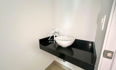 DÚPLEX DE ESTRENO EN VENTA FRENTE A PARQUE EN SURCO LIMITE CON BARRANCO