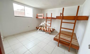 Se Vende Amplia Casa con Piscina como Terreno en Tercera Fila de Playa Pulpos, 636mt2