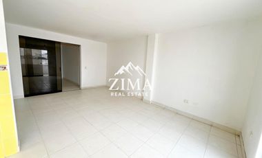 Se Vende Amplia Casa con Piscina como Terreno en Tercera Fila de Playa Pulpos, 636mt2