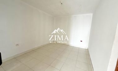 Se Vende Amplia Casa con Piscina como Terreno en Tercera Fila de Playa Pulpos, 636mt2