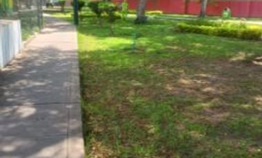 VENTA DE COCHERA EN  SURCO