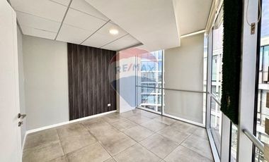 ARRIENDO Oficina Av. Chicureo 2 Ambientes