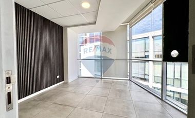 ARRIENDO Oficina Av. Chicureo 2 Ambientes
