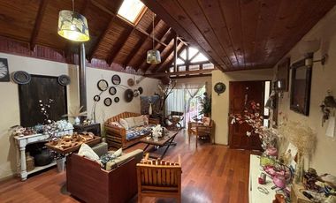 Casa con piscina ideal inversión en Conchalí