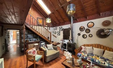 Casa con piscina ideal inversión en Conchalí