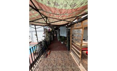 Casa con piscina ideal inversión en Conchalí