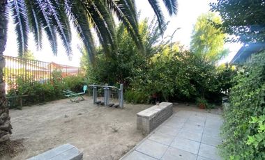 VIDA DE BARRIO, TRANQUILO, SEGURO Y CON MUY BUENOS VECINOS.