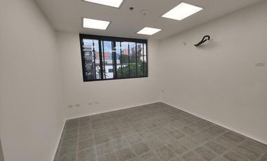 CONSULTORIO EN ARRIENDO UBICADO EN MEDELLIN SECTOR LOS COLORES