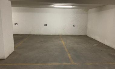 AV LOS LEONES, BARRIO EL AGUILUCHO