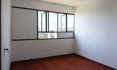 AVENIDA QUILÍN Y AVENIDA MARATHON