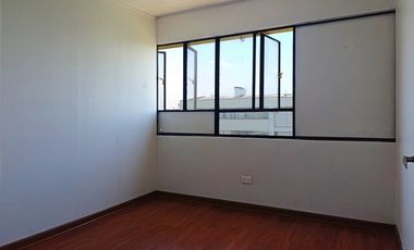 AVENIDA QUILÍN Y AVENIDA MARATHON