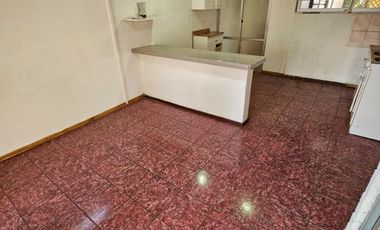 SE VENDE CASA EN VILLA ECUADOR, SECTOR SUR-PONIENTE DE TALCA