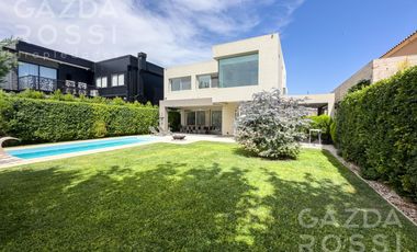 Casa en Brisas de Adrogue