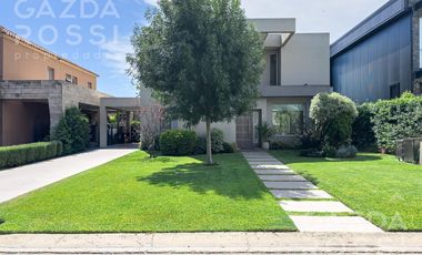 Casa en Brisas de Adrogue