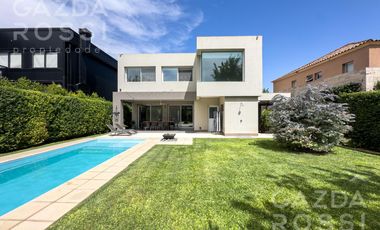 Casa en Brisas de Adrogue