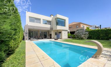 Casa en Brisas de Adrogue