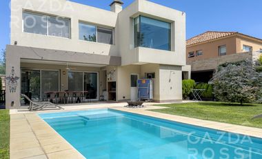 Casa en Brisas de Adrogue