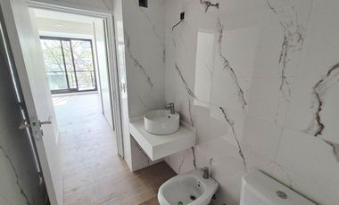 DEPARTAMENTO DOS AMBIENTES A ESTRENAR EDIFICIO PREMIUM CHACARITA OPC. COCHERA