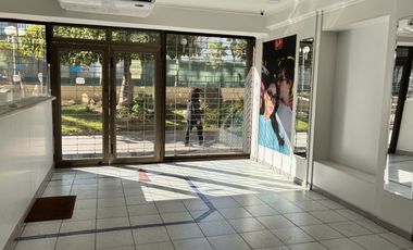 MALL PLAZA VESPUCIO / VICUÑA MACKENNA