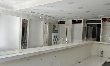 MALL PLAZA VESPUCIO / VICUÑA MACKENNA