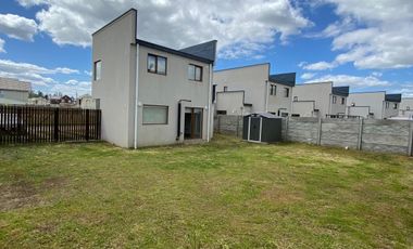 MAUEL BUSTOS HUERTA 03300