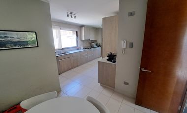 A PASOS COLEGIO SAN ANSELMO