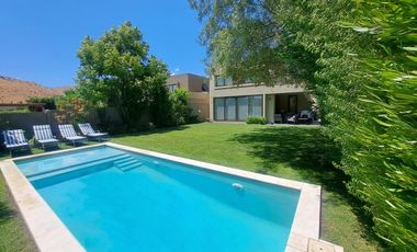 A PASOS COLEGIO SAN ANSELMO