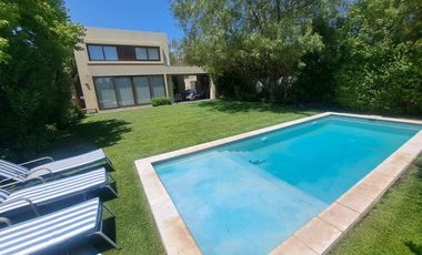 A PASOS COLEGIO SAN ANSELMO