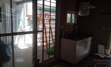 PH en planta alta al Fondo con Patio en Villa Adelina