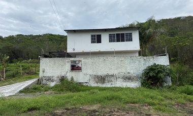 Vendo Casa en la Ciudad de  Esmeraldas  AleMo