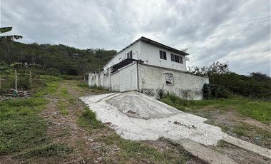 Vendo Casa en la Ciudad de  Esmeraldas  AleMo