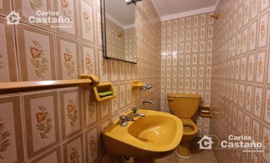 Solido Chalet 7 Amb. 300m2 De Lote Y 35m De Fondo, Play-room y 3 baños