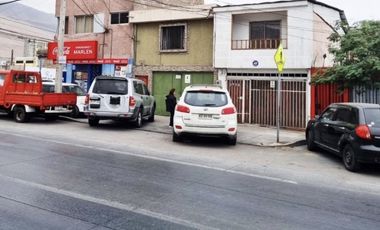 SECTOR CENTRO, A PASOS DE COLEGIOS Y AVENIDAS