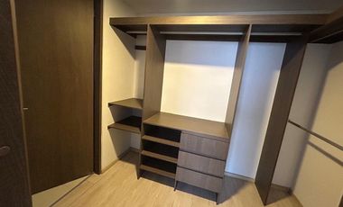 Se renta departamento amplio en Life Juriquilla, Querétaro