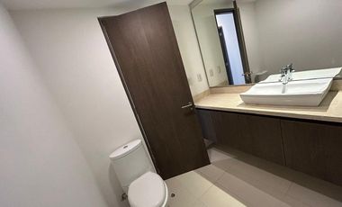 Se renta departamento amplio en Life Juriquilla, Querétaro