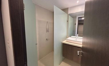 Se renta departamento amplio en Life Juriquilla, Querétaro