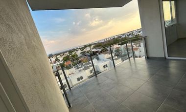 Se renta departamento amplio en Life Juriquilla, Querétaro