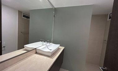 Se renta departamento amplio en Life Juriquilla, Querétaro