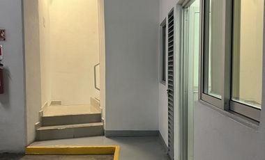 Oficina en venta o renta Manacar