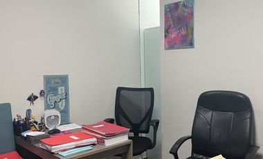 Oficina en venta o renta Manacar